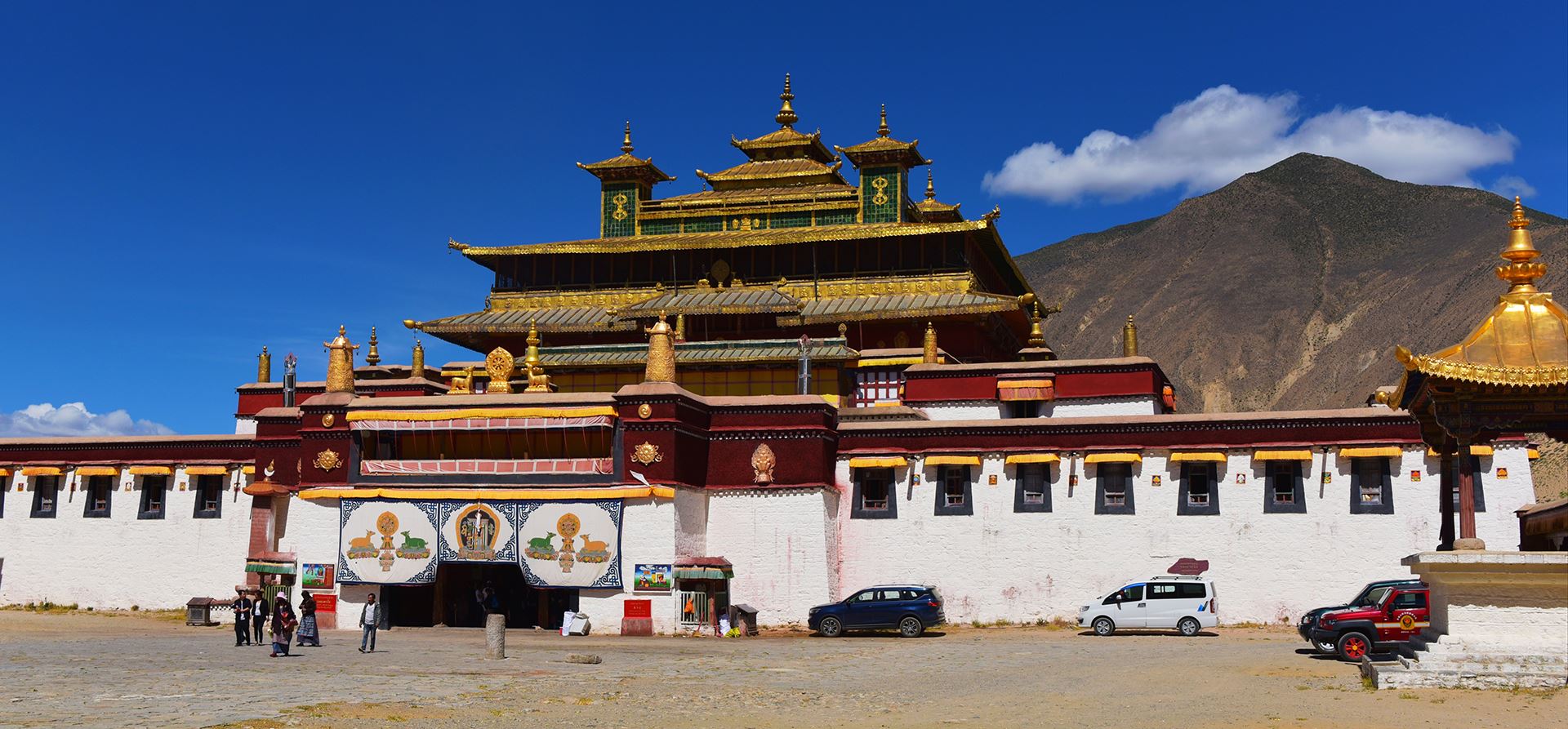 Discovery Travel from Central Tibet to Everest